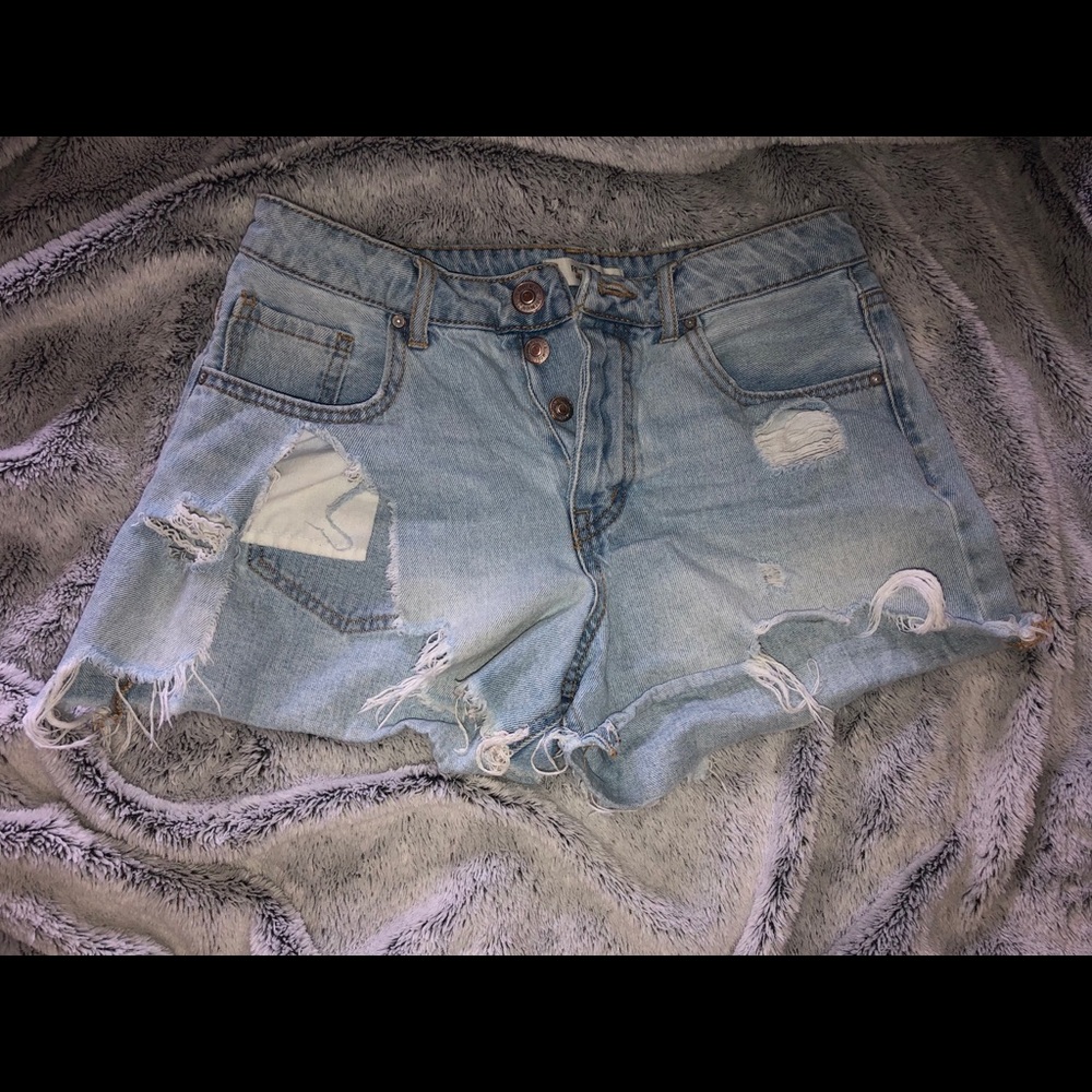 High wasted shorts